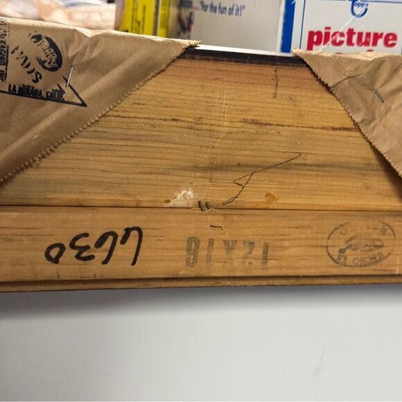 Custom vintage wood picture frame in great condition Hencho Mexico hand carved - Picture 5 of 7